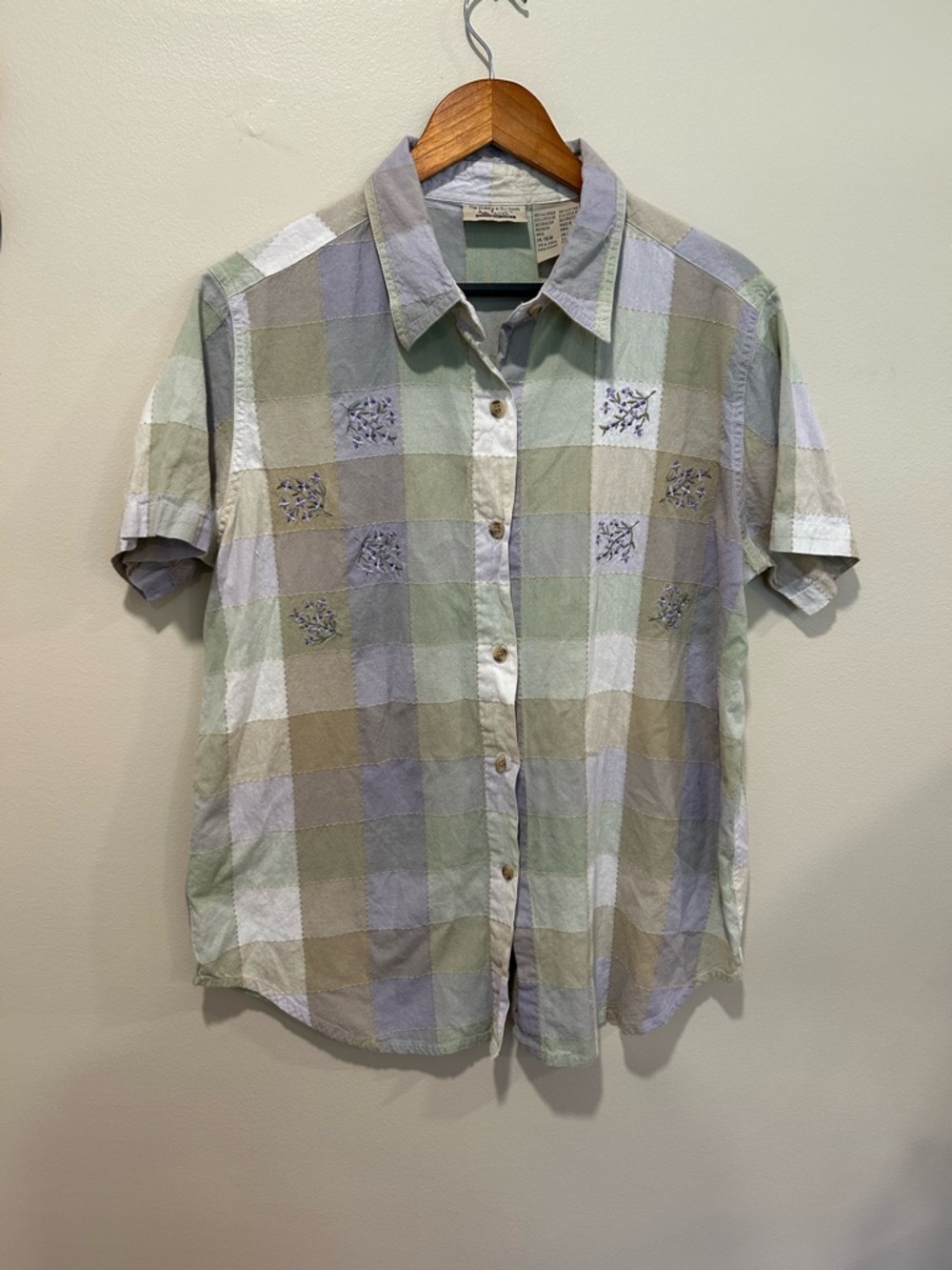 Vintage cottage core button down shirt